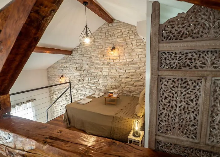 Loft De Standing アパート *